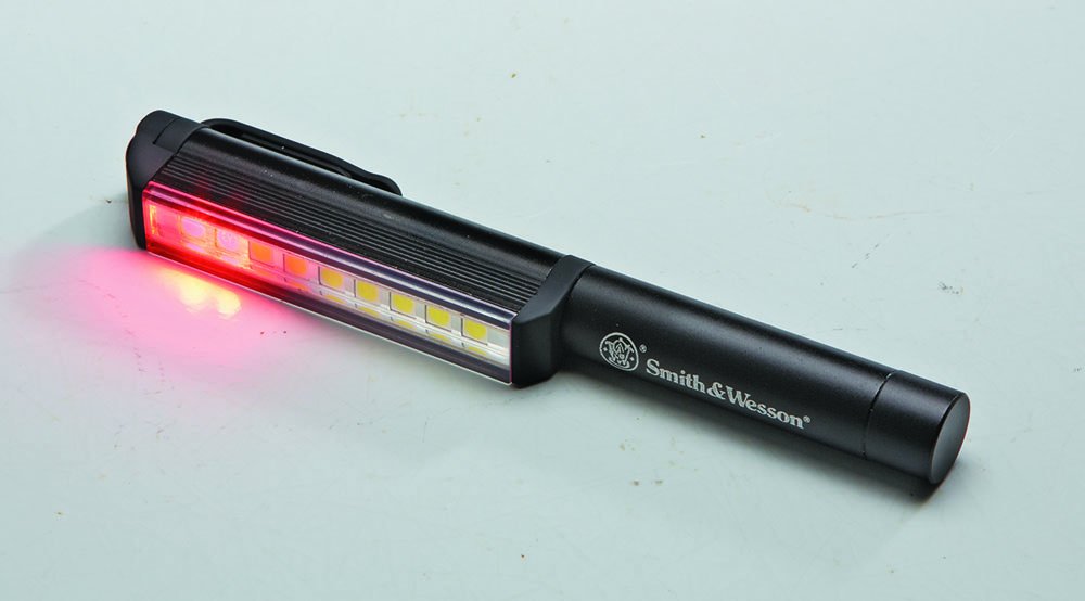 Smith & Wesson pen-style worklight
