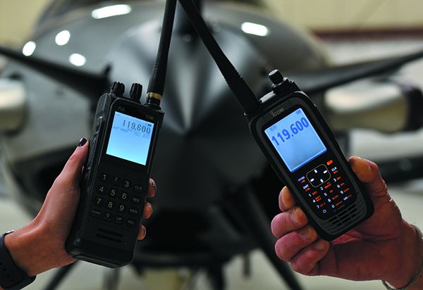 Yaesu Vertex FTA 550 VHF Handheld Radio - AA Battery Pack