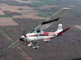 That’s Mark Kolanowski’s A150K aerobat in the lead photo (credit for the good air-to-air snap goes to Gage Altrock). Kolanowski said his 150 is a good camera plane partly because it flies we'll hands off, and fine course corrections can be made by weight-shifting and opening windows.